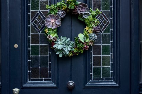 Dobbies-succulent-wreath-front-door